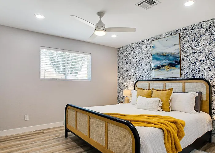 Laurel Holiday home *