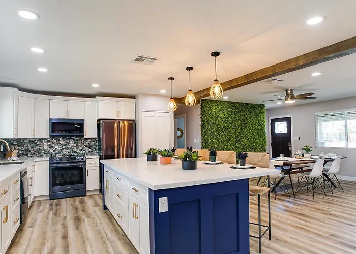 Laurel Holiday home *